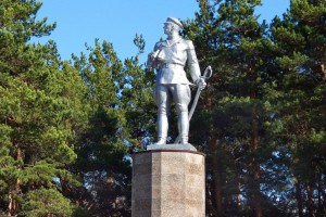 Памятник Блюхеру и мемориалы погибшим в годы гражданской войны