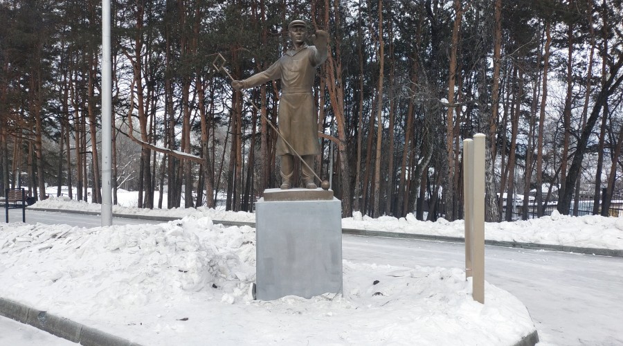 Хаотичное размещение памятников в Белорецке: несоответствие, спешка и недовольство жителей